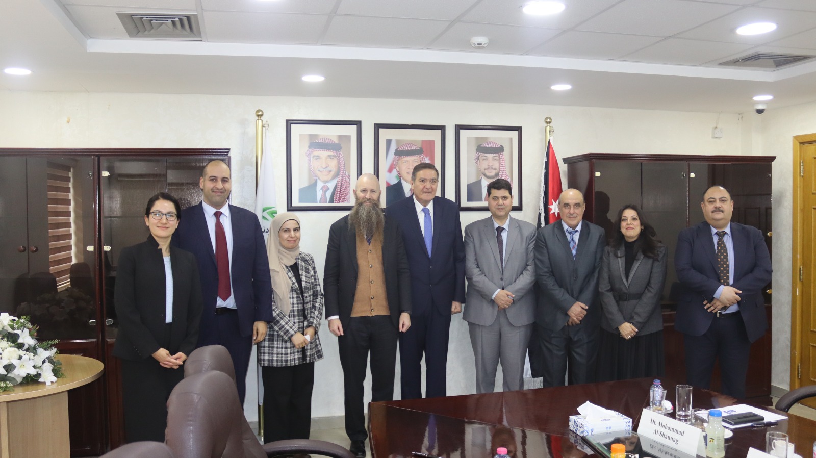 Madar Al-Saa Images 0.1299078383500084