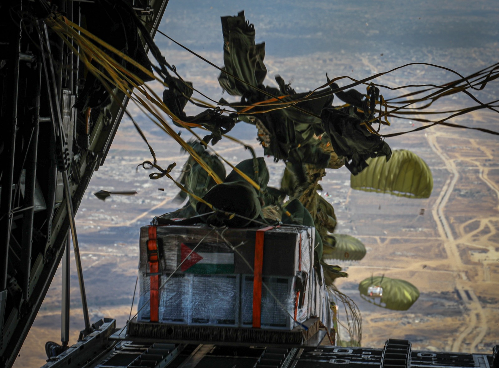 Madar Al-Saa Images 0.5744447637404523