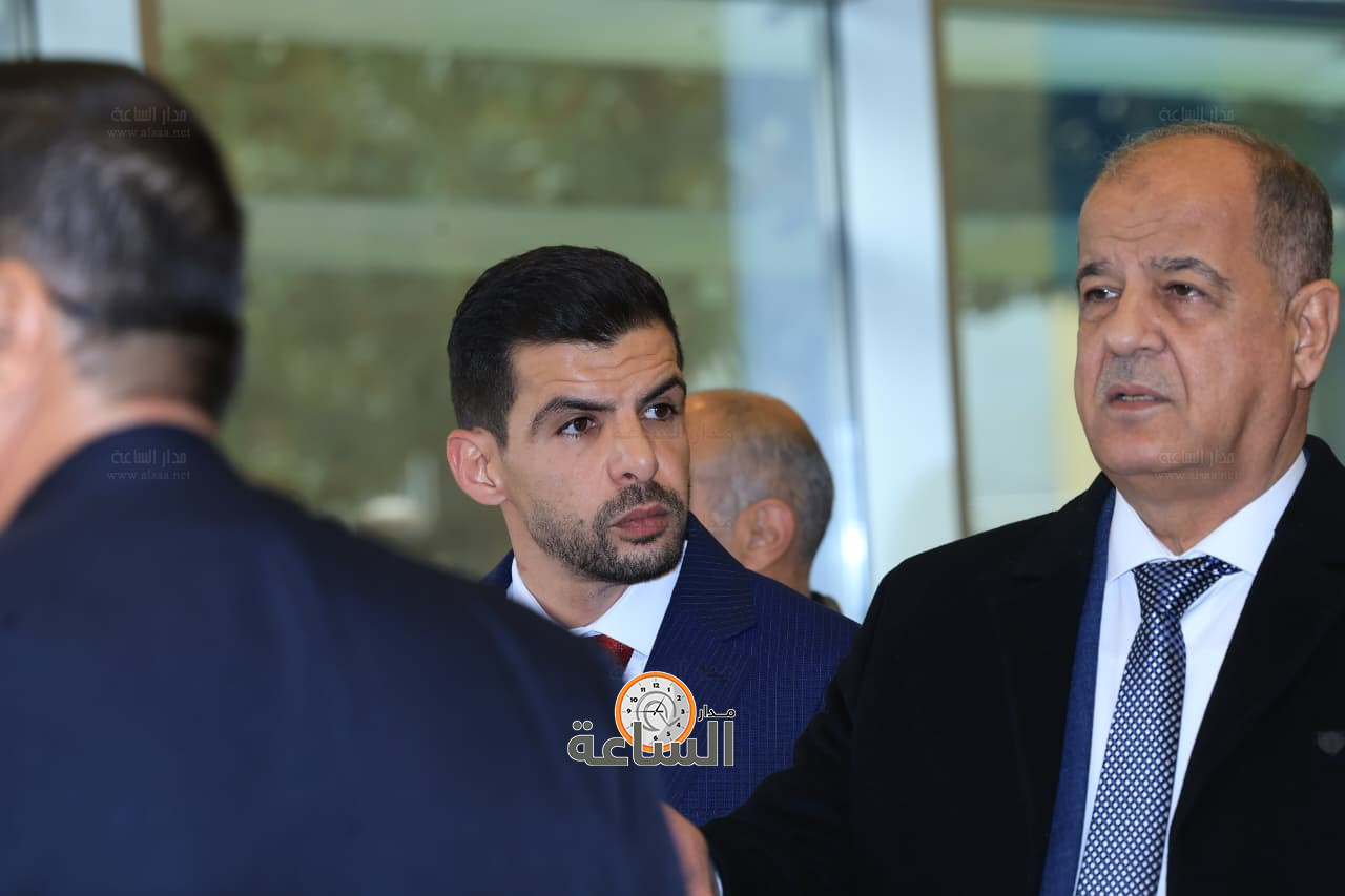 Madar Al-Saa Images 0.9800736639279827