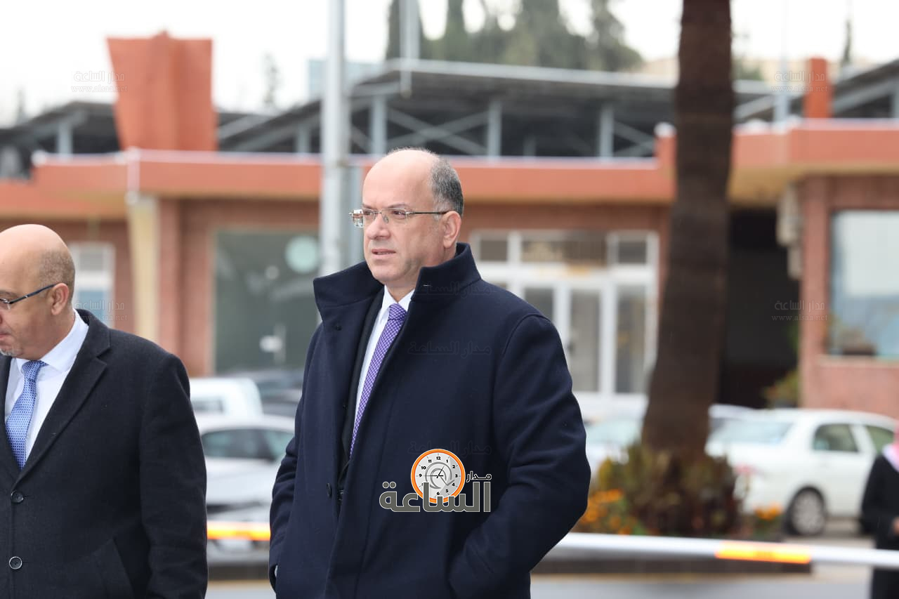 Madar Al-Saa Images 0.828760420075392