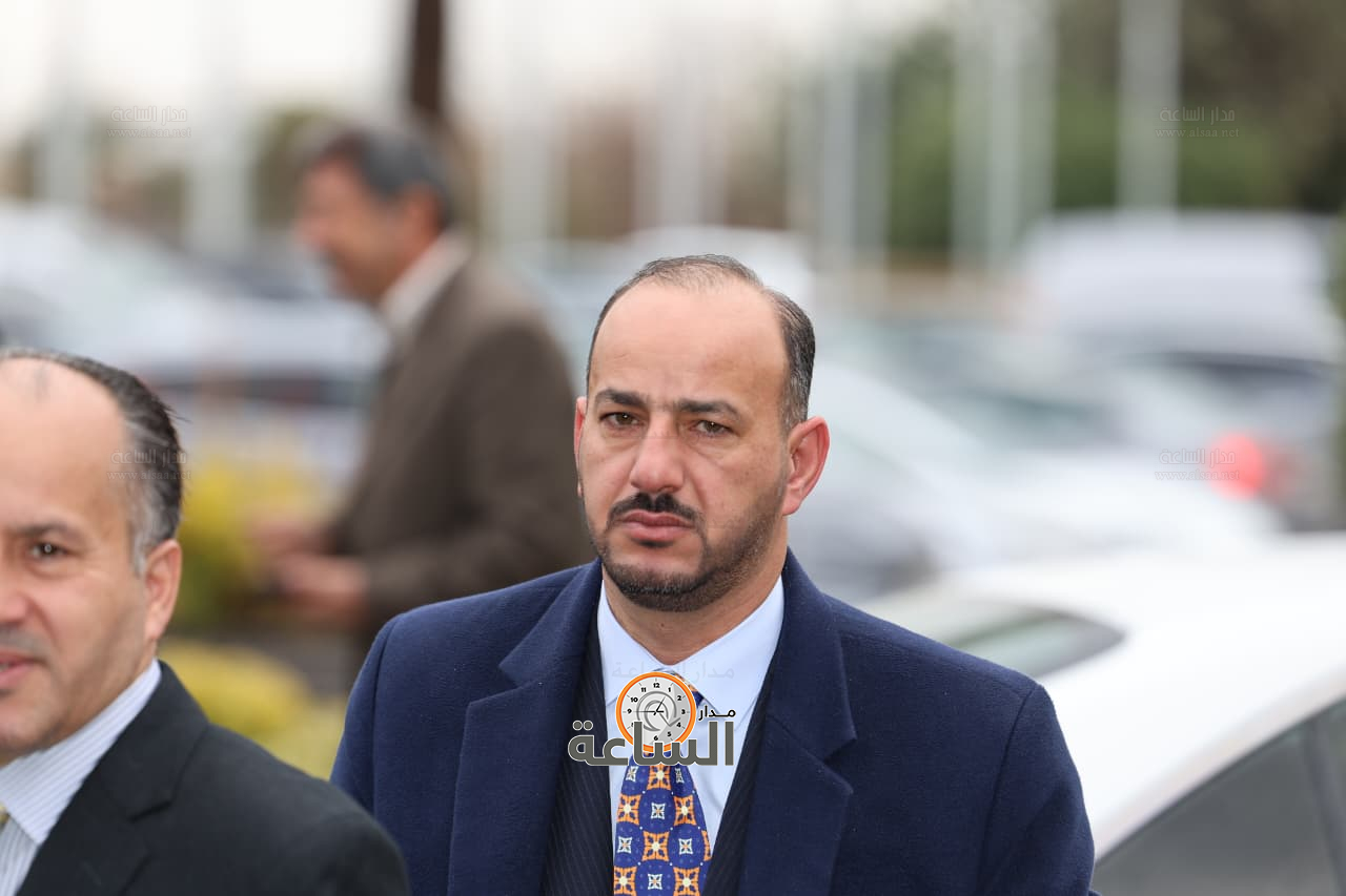 Madar Al-Saa Images 0.9870445520578719