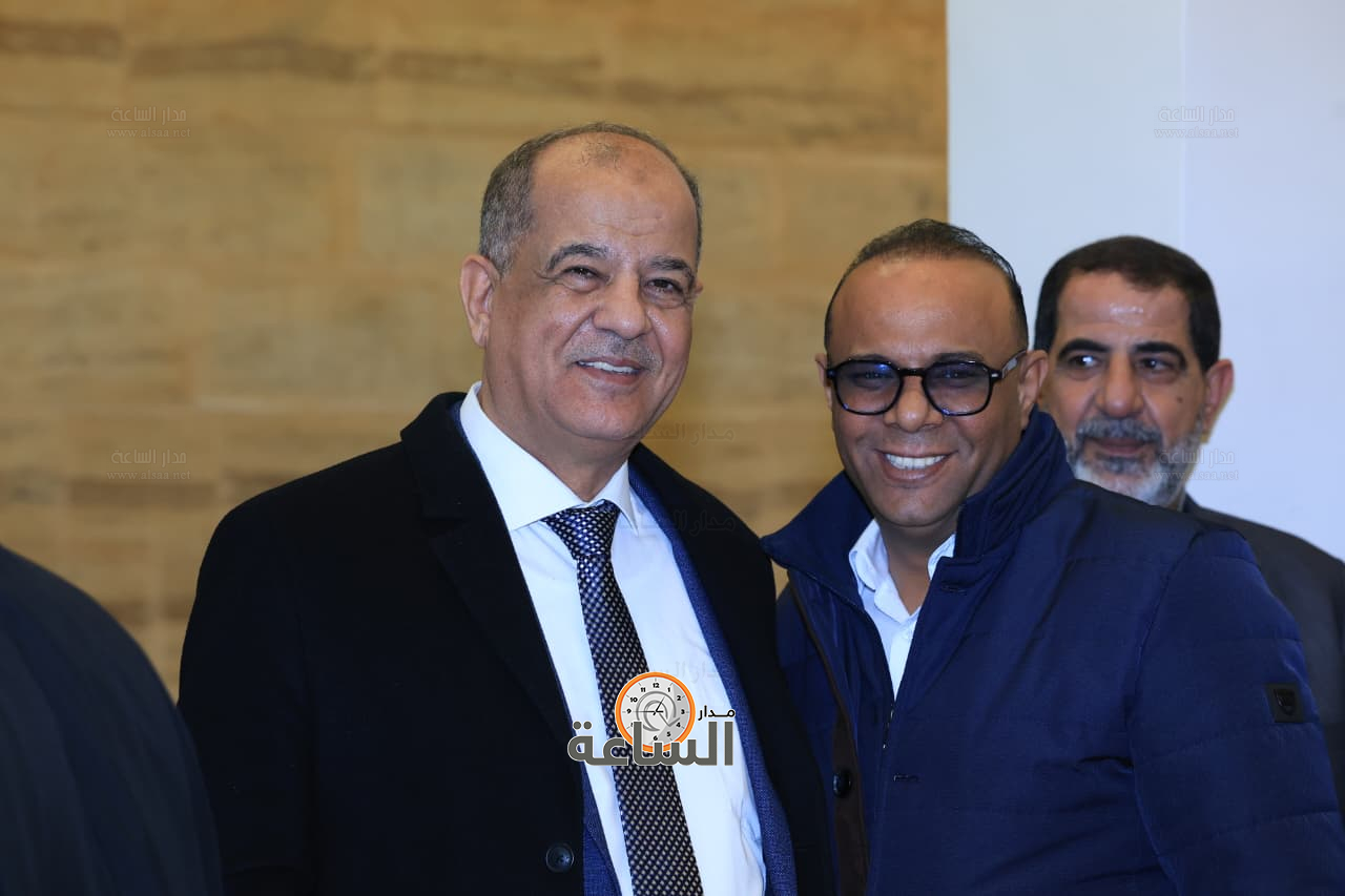 Madar Al-Saa Images 0.16674916606889378