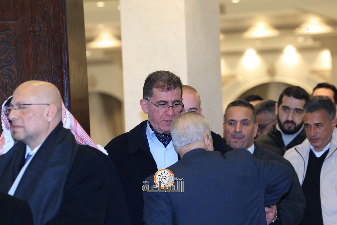 Madar Al-Saa Images 0.48777777240544895