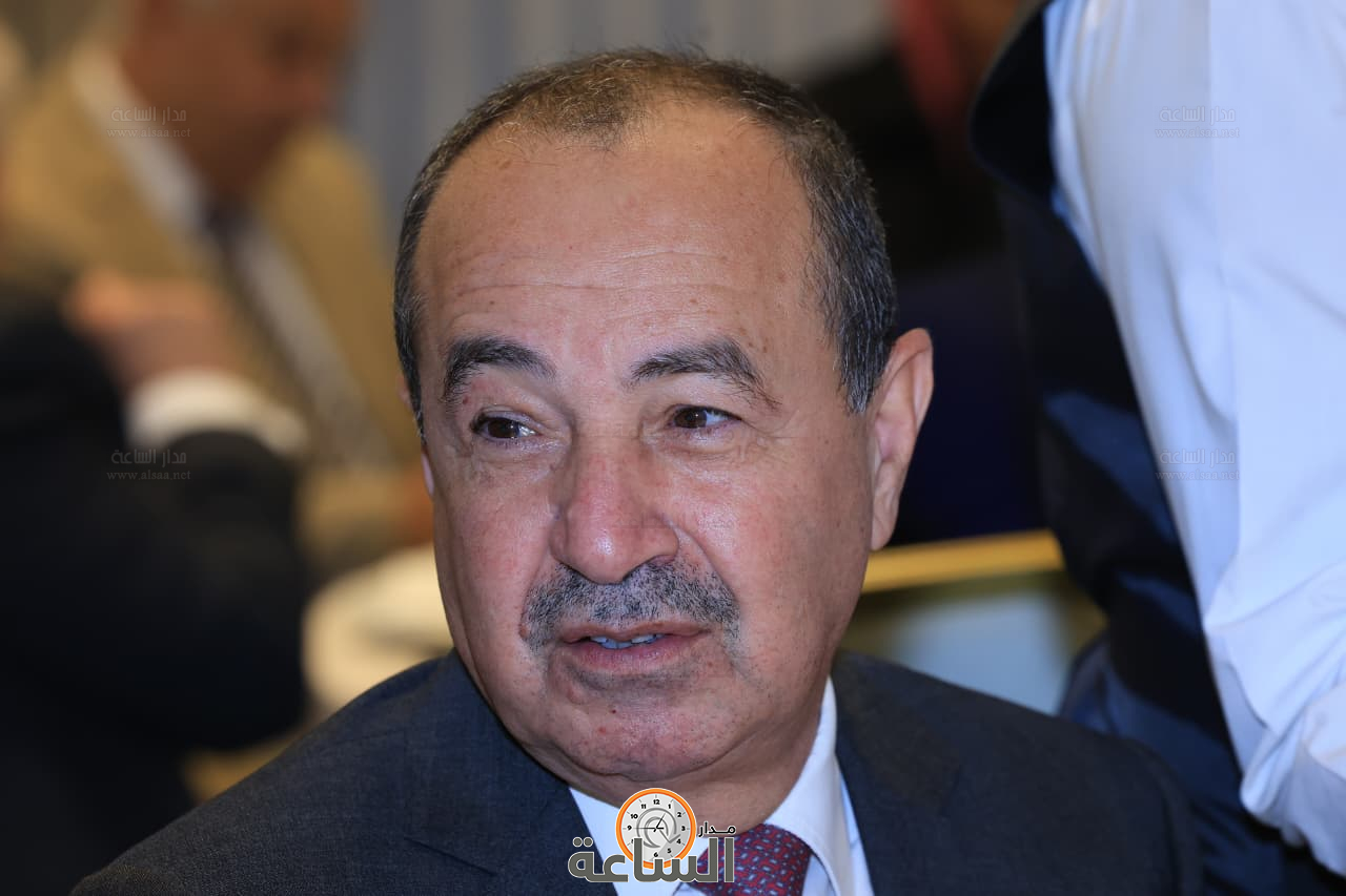 Madar Al-Saa Images 0.4145775010322448