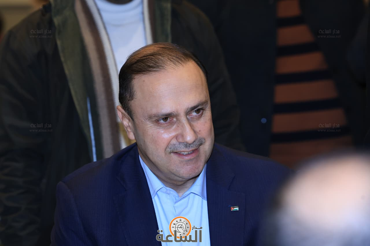 Madar Al-Saa Images 0.5530588380965001