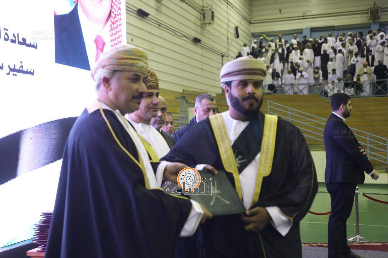 Madar Al-Saa Images 0.9695050827601819