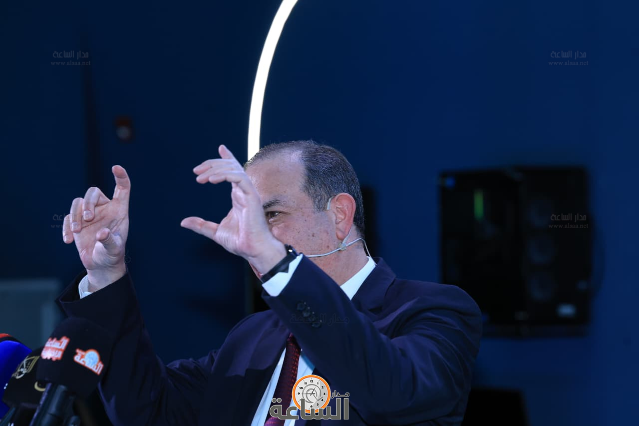 Madar Al-Saa Images 0.721007487010733