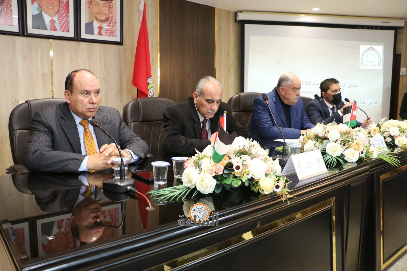 Madar Al-Saa Images 0.7238144924170473