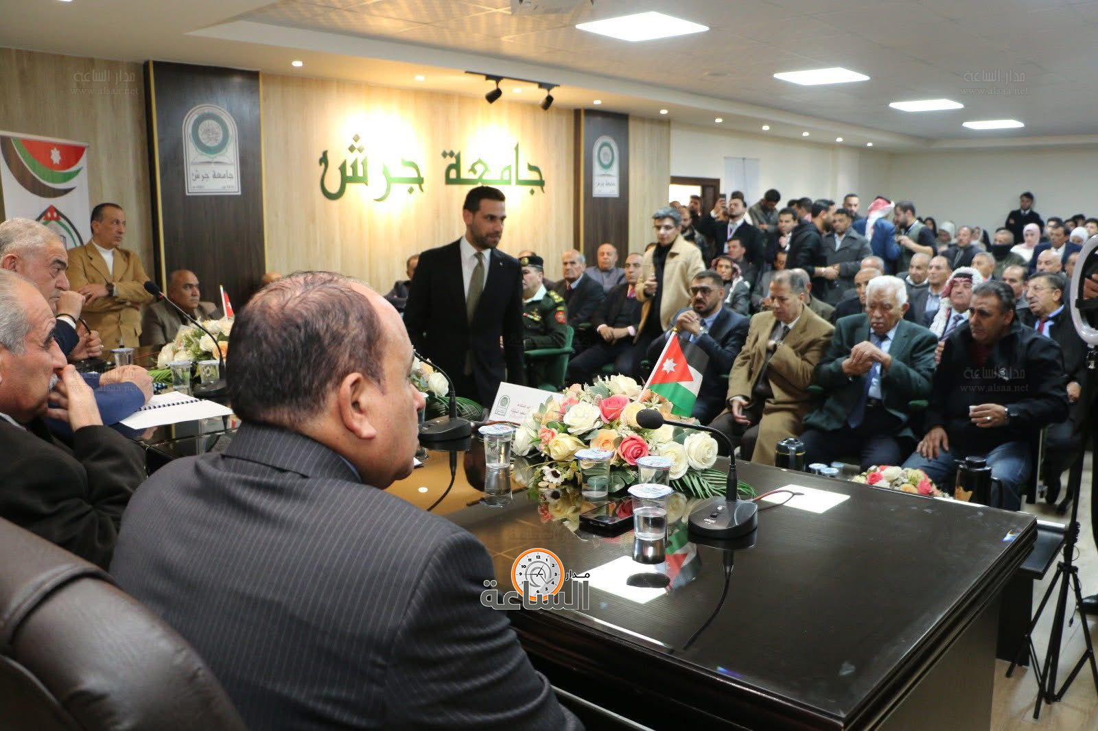 Madar Al-Saa Images 0.5990155532469527