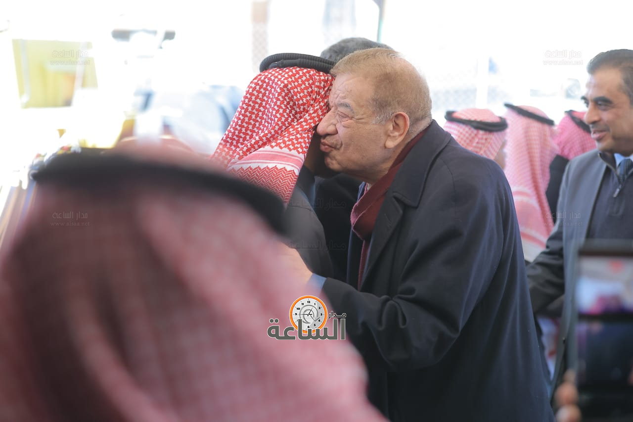 Madar Al-Saa Images 0.8569660382732466