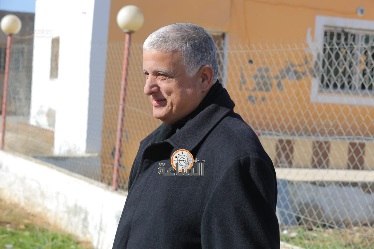 Madar Al-Saa Images 0.3997848588184326