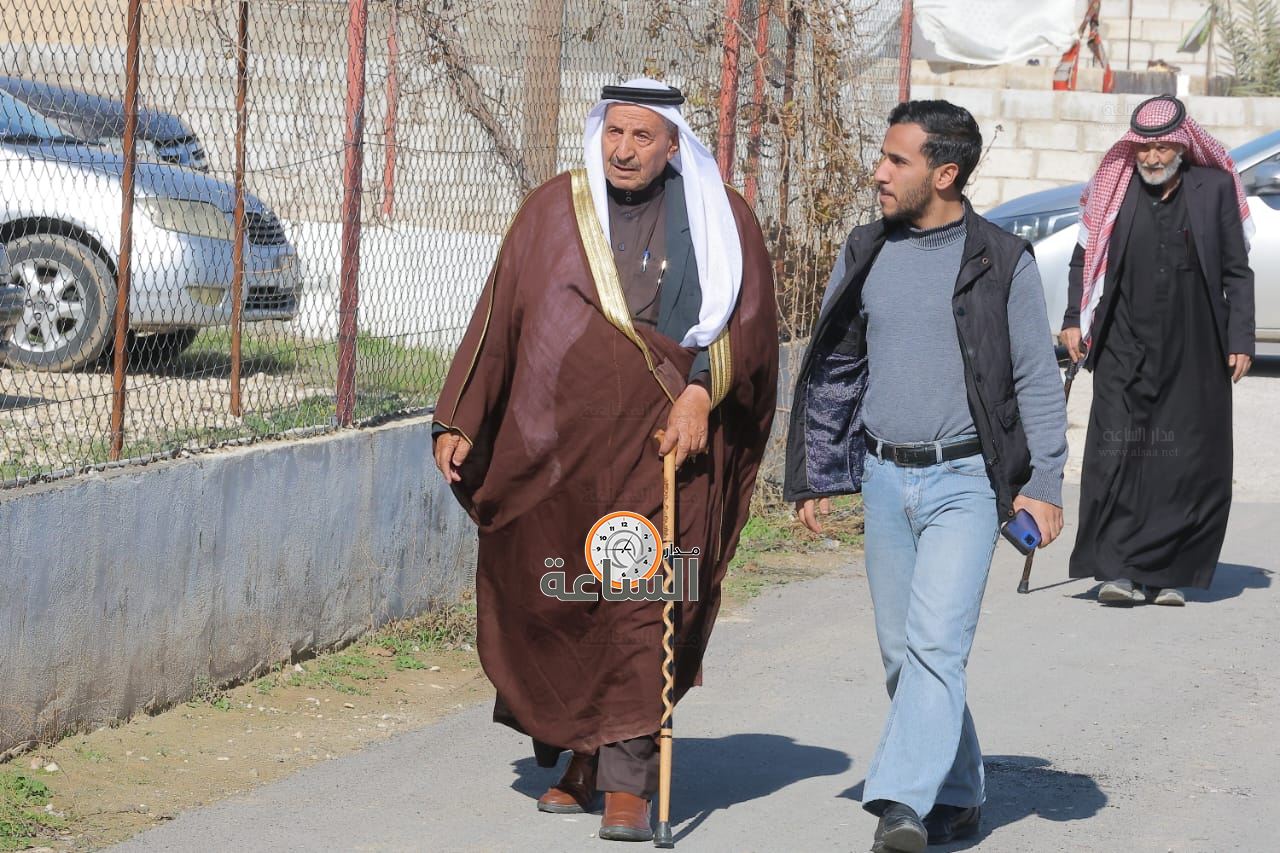 Madar Al-Saa Images 0.15642369283143287