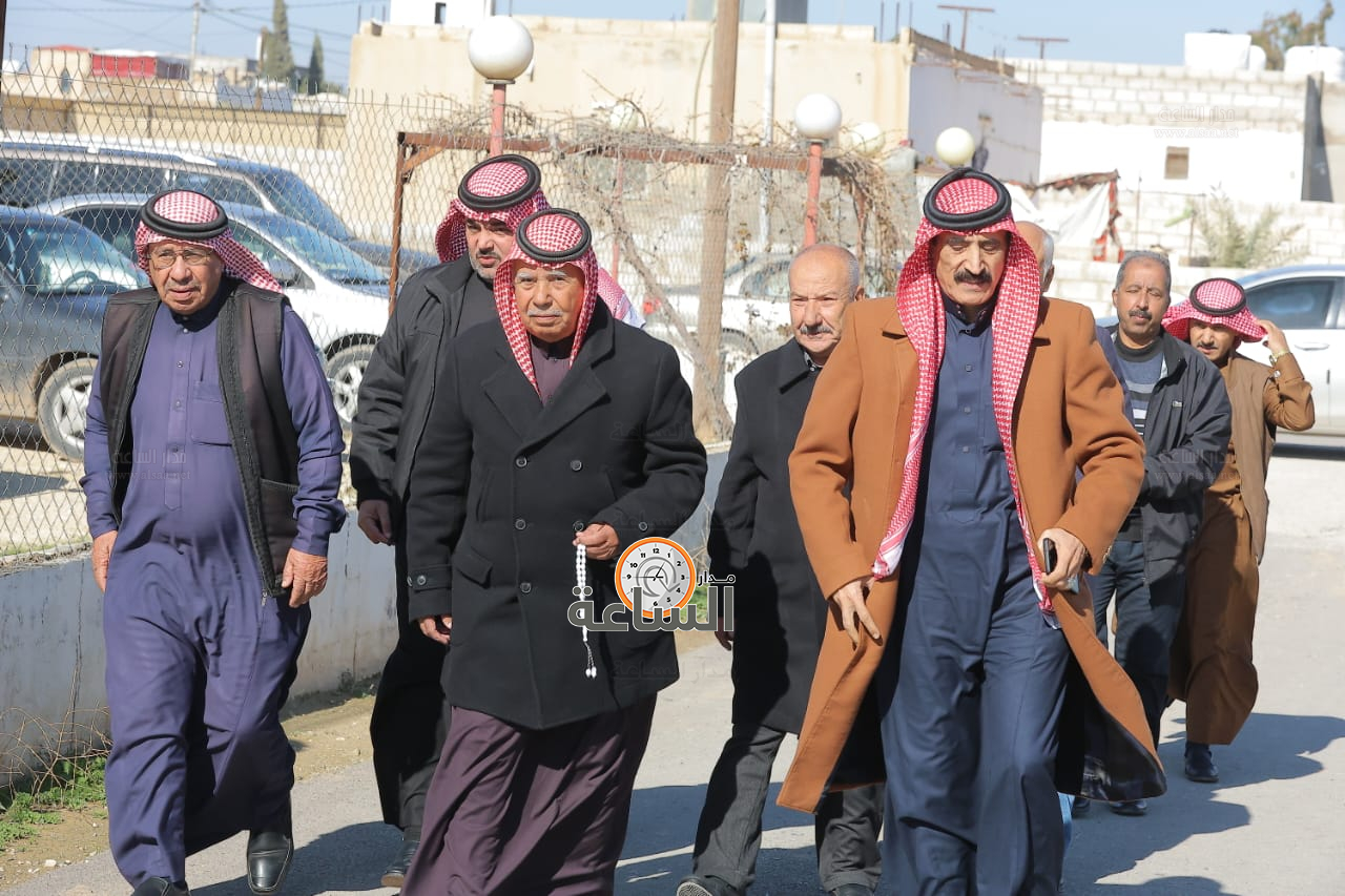 Madar Al-Saa Images 0.9842120659232501