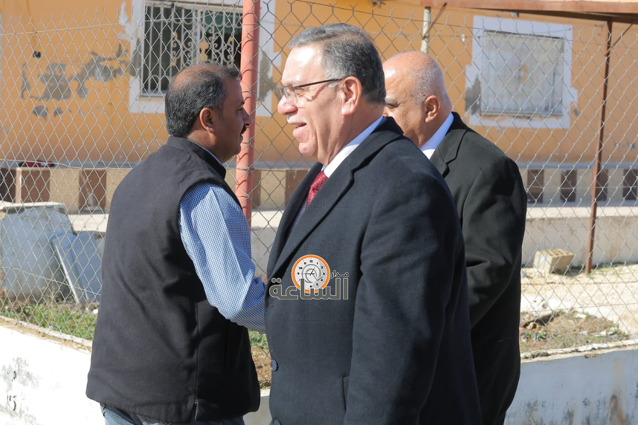 Madar Al-Saa Images 0.42631093661056707