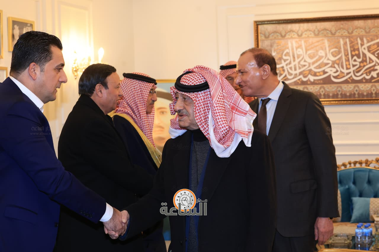 Madar Al-Saa Images 0.7759016988361116