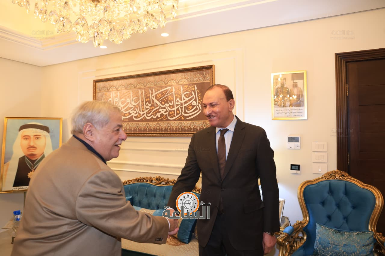 Madar Al-Saa Images 0.17637230738606546