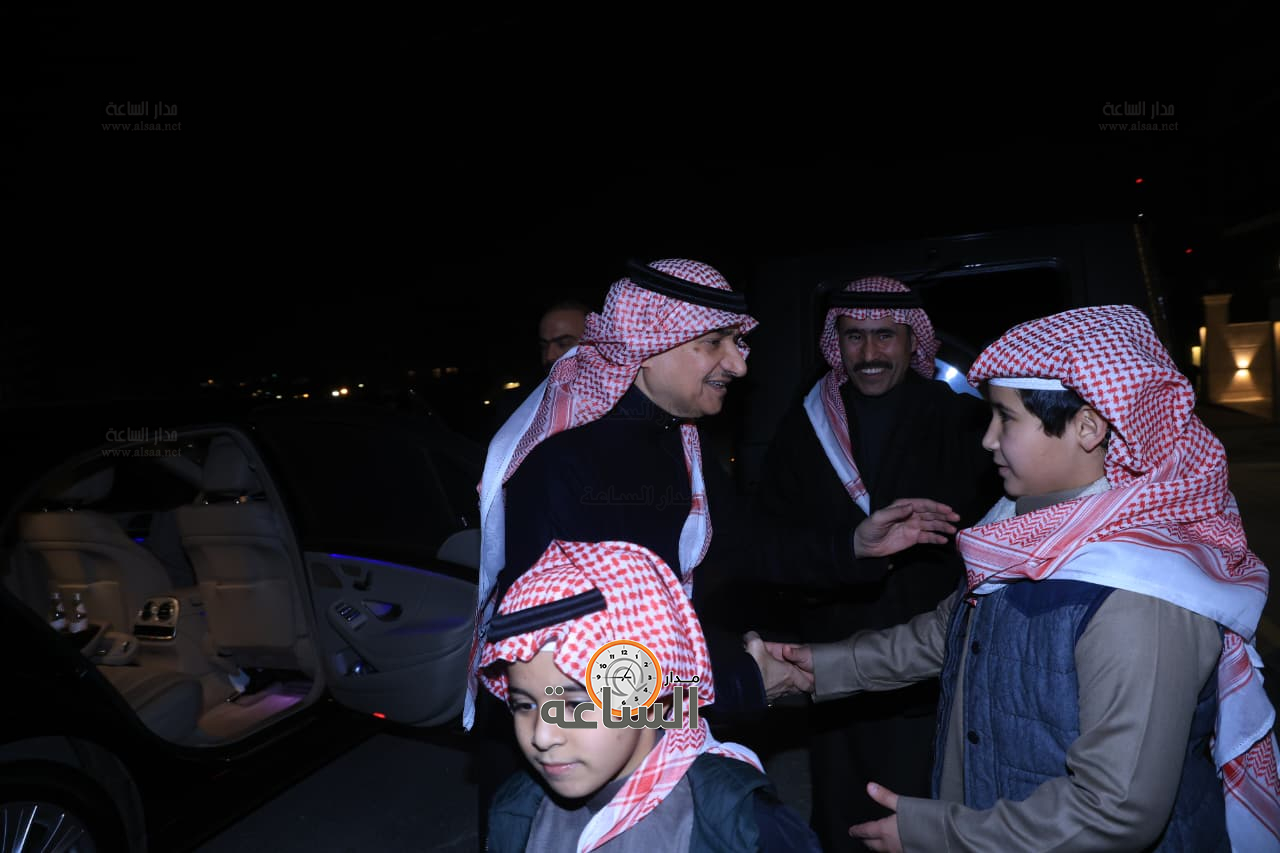 Madar Al-Saa Images 0.8332576627409201