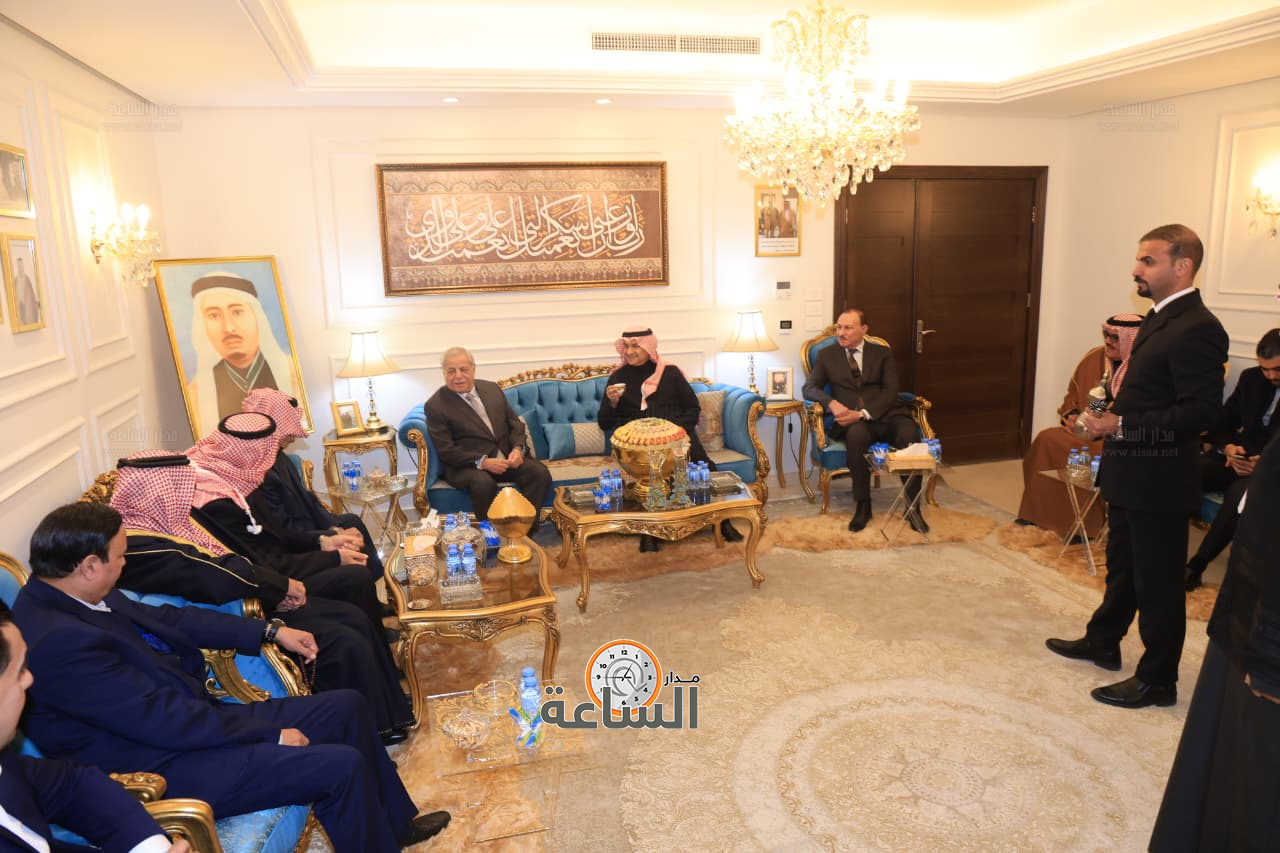 Madar Al-Saa Images 0.7127448343552928