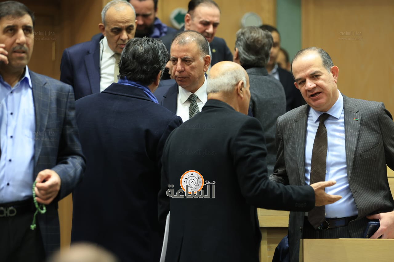 Madar Al-Saa Images 0.7702663228810421