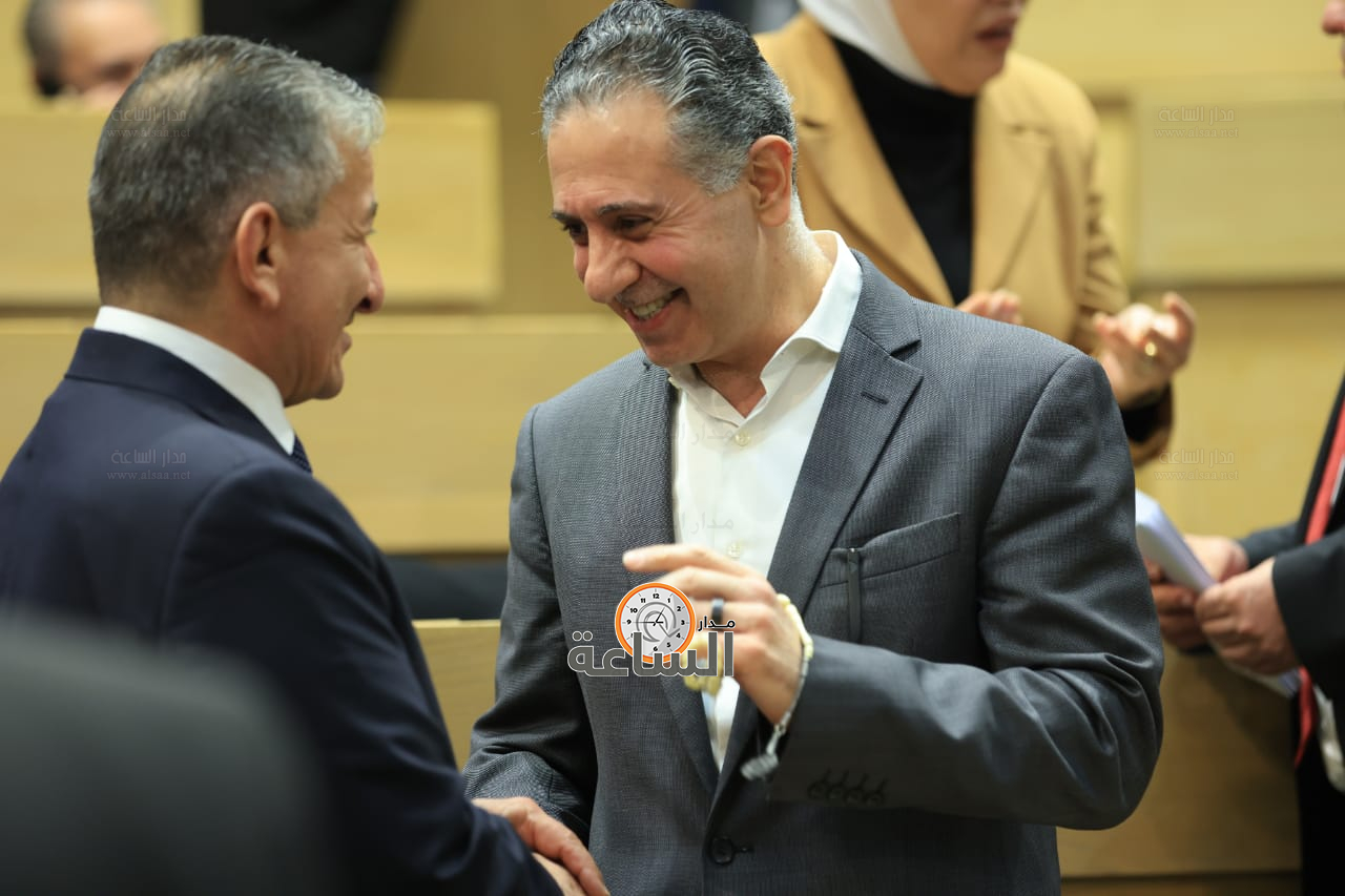 Madar Al-Saa Images 0.8920411479258481