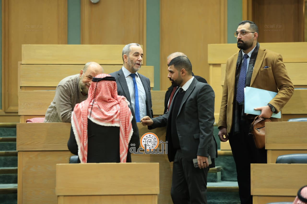 Madar Al-Saa Images 0.08309293171694776