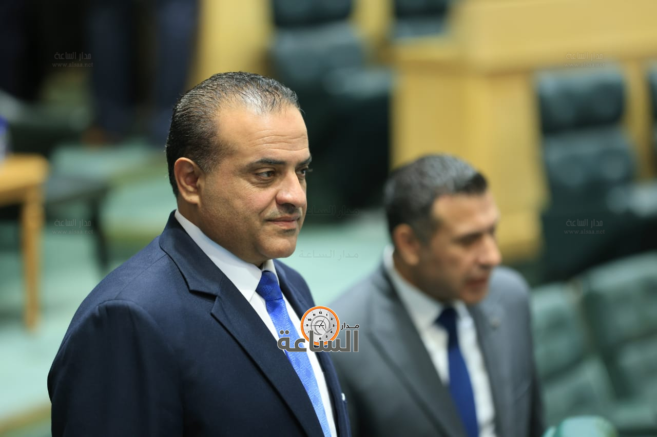 Madar Al-Saa Images 0.24275281617700084