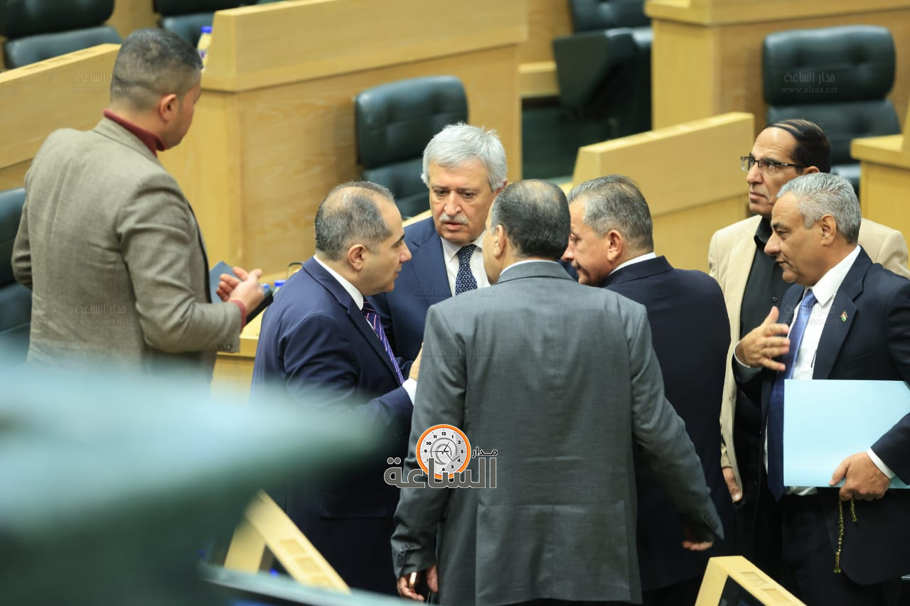 Madar Al-Saa Images 0.6303765828960016