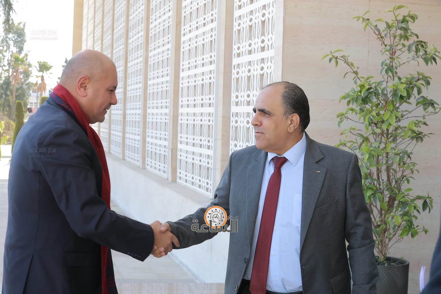 Madar Al-Saa Images 0.2369674193154262