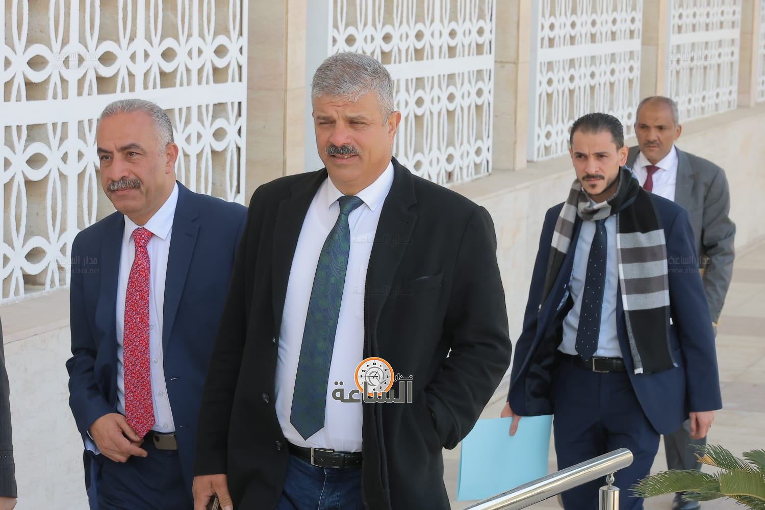 Madar Al-Saa Images 0.5247380494392652