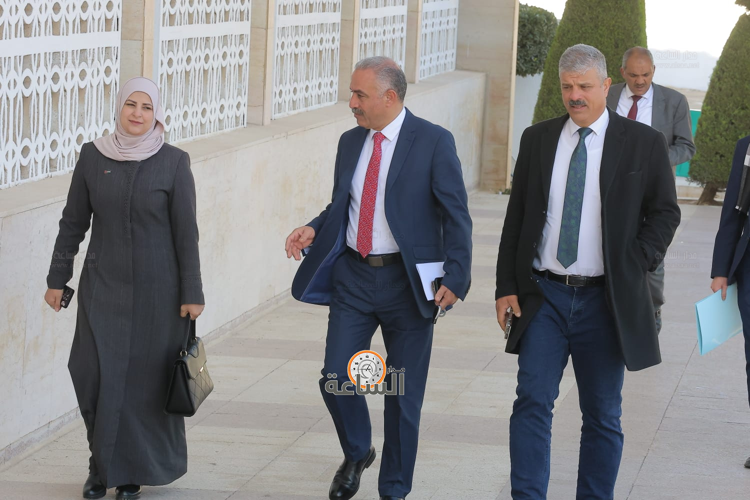 Madar Al-Saa Images 0.7008407743205515