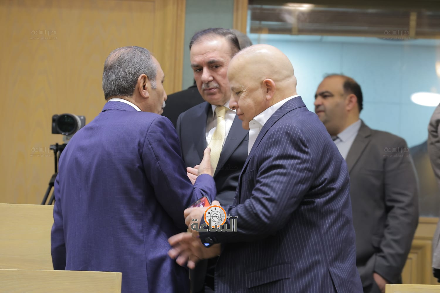 Madar Al-Saa Images 0.9071059365239682