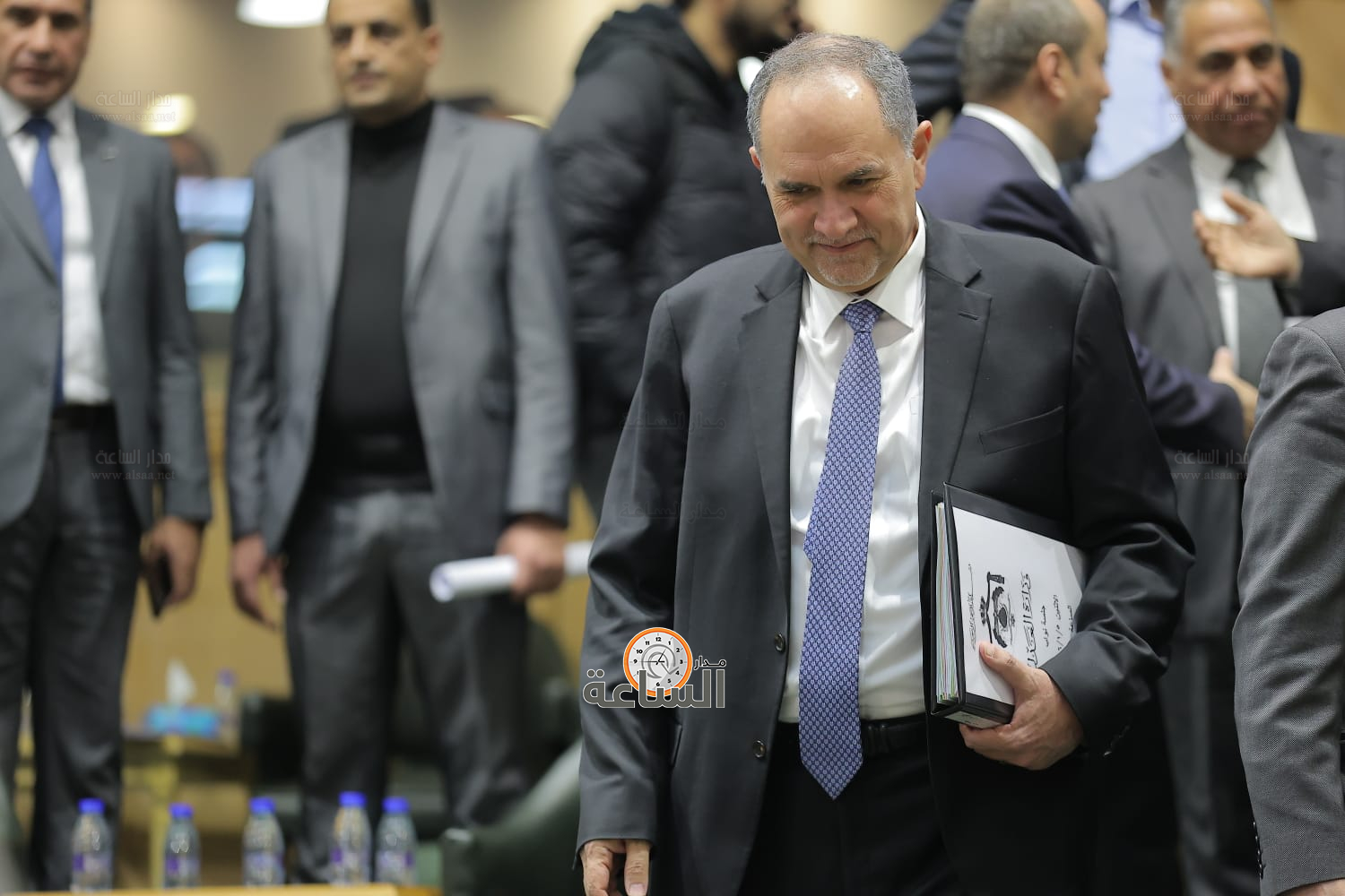 Madar Al-Saa Images 0.8365899649470736