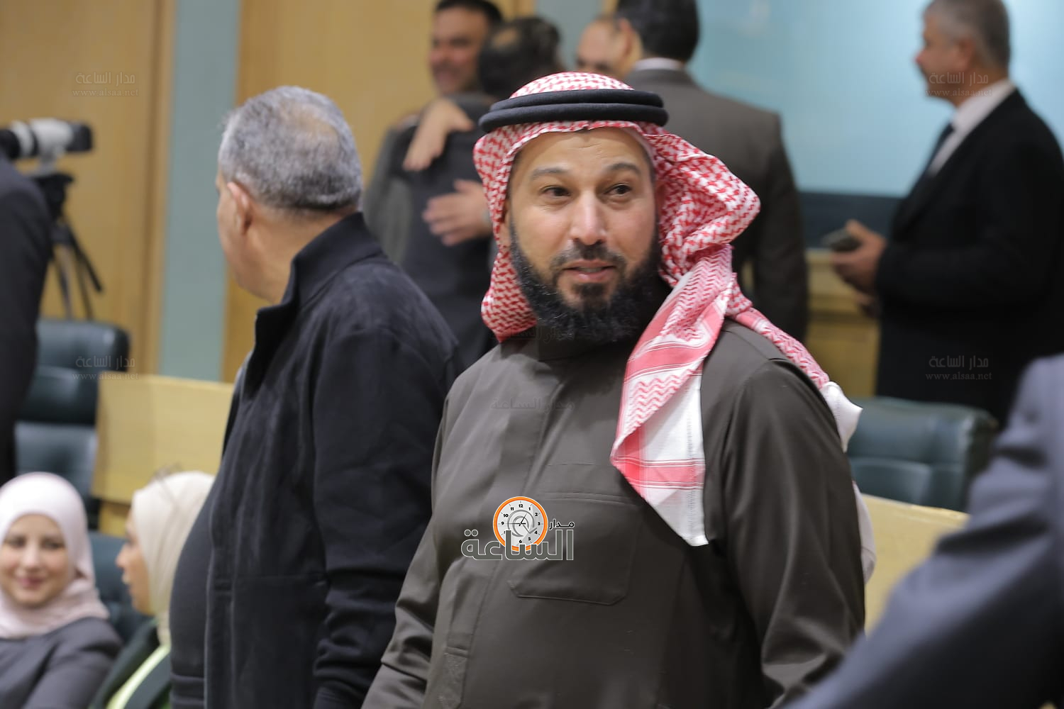 Madar Al-Saa Images 0.7875455692155123