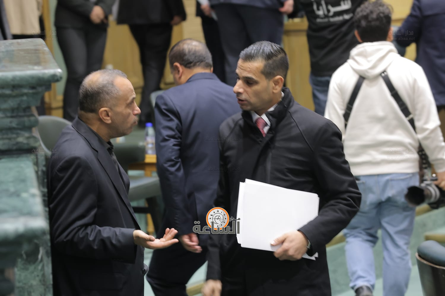 Madar Al-Saa Images 0.8757365154849978