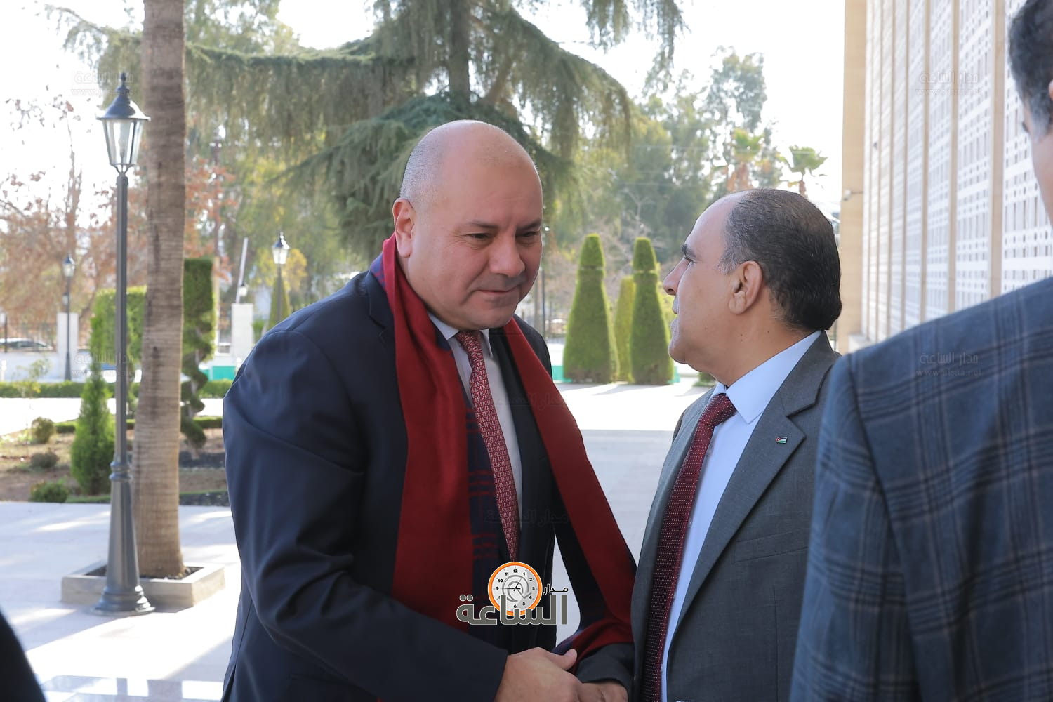 Madar Al-Saa Images 0.3524254433304207