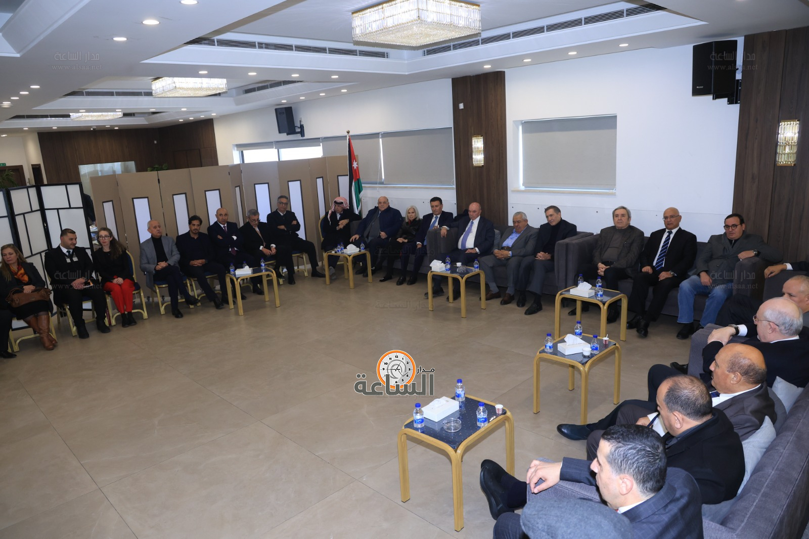 Madar Al-Saa Images 0.9436774587089459