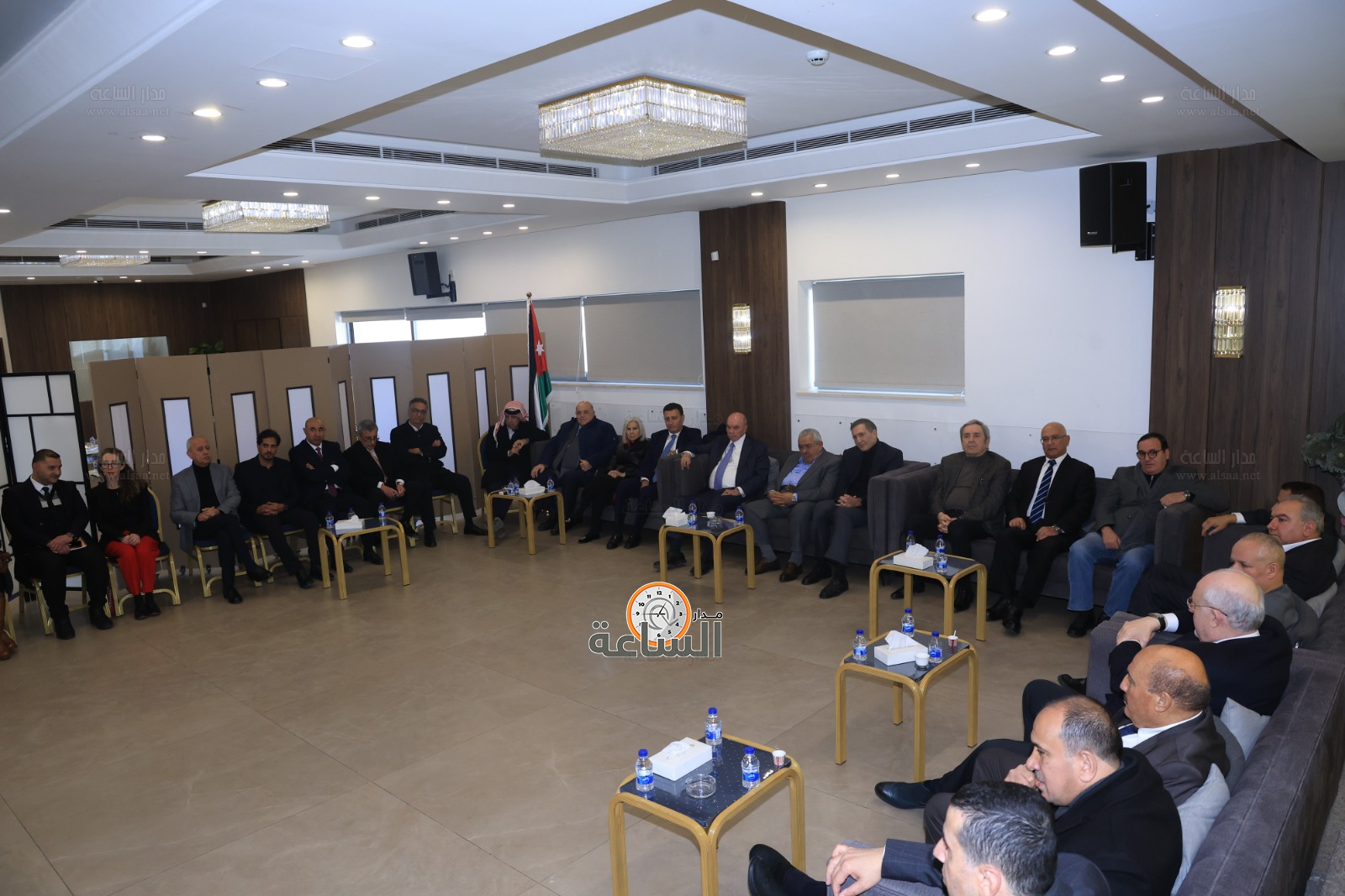 Madar Al-Saa Images 0.4228183099519849