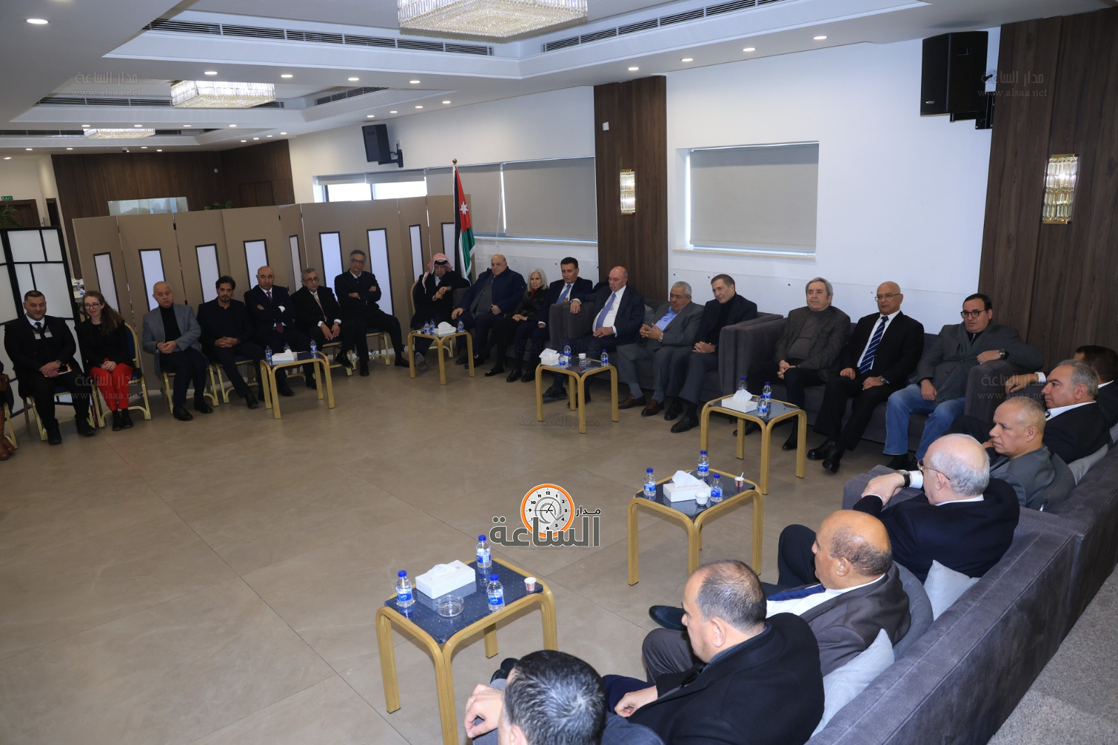 Madar Al-Saa Images 0.6923563688014839