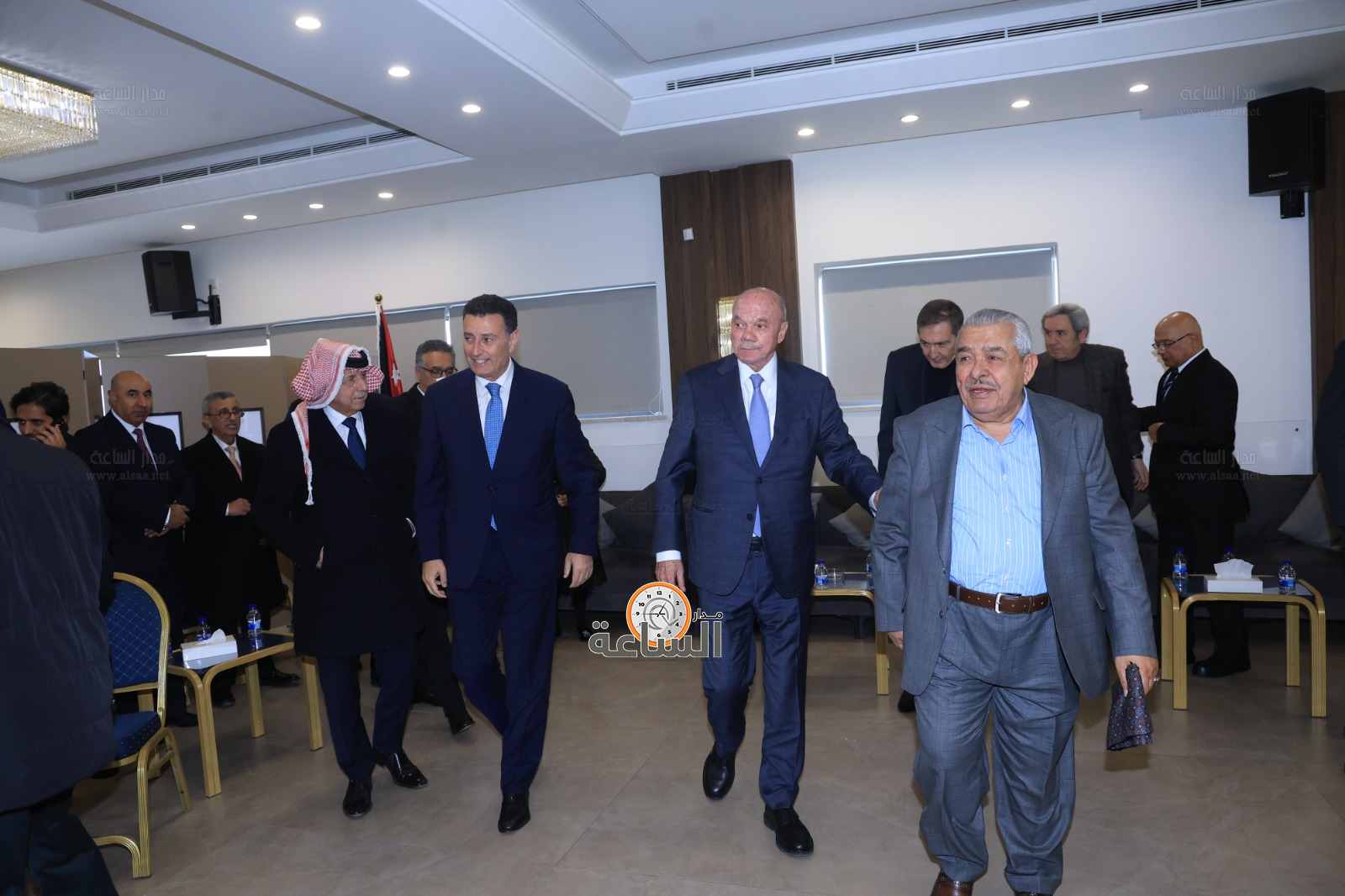 Madar Al-Saa Images 0.16725277832750785