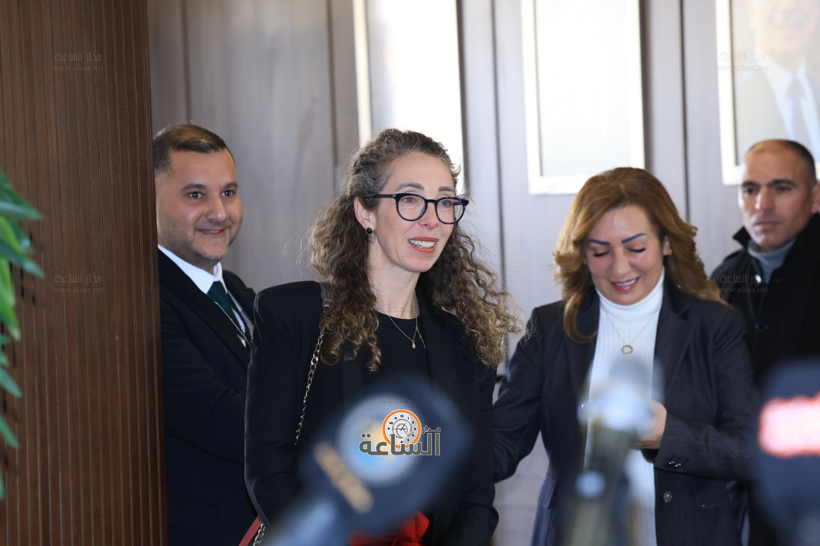 Madar Al-Saa Images 0.3759823994569146