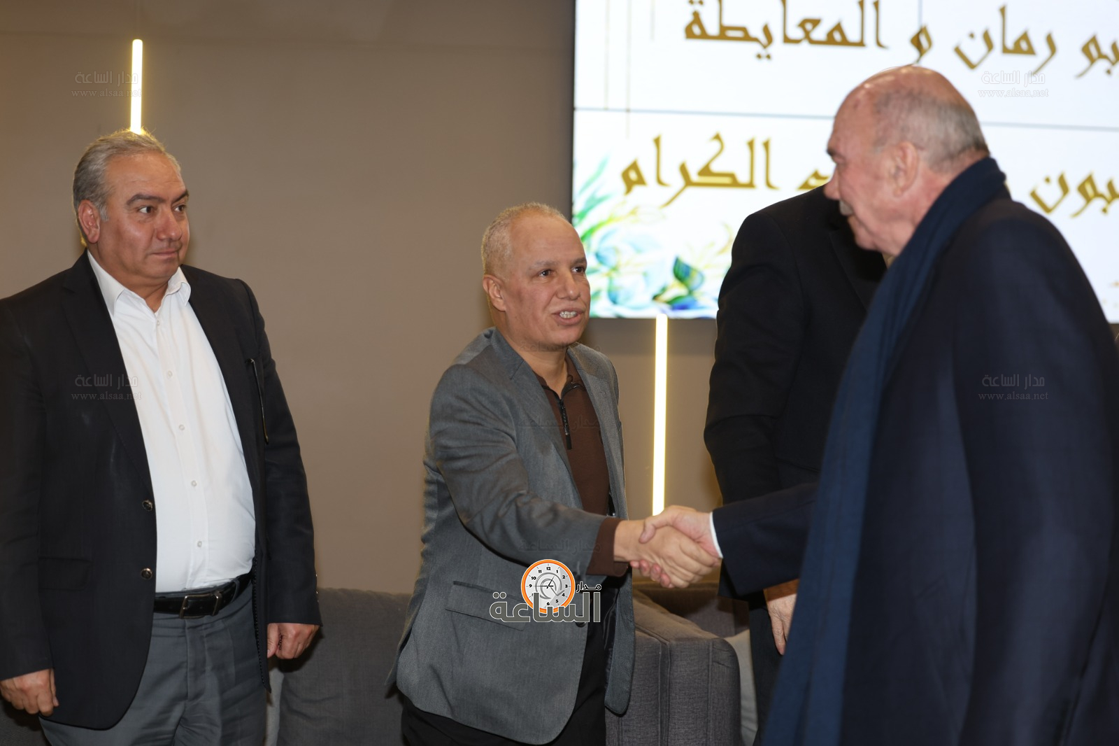 Madar Al-Saa Images 0.06691420697392025