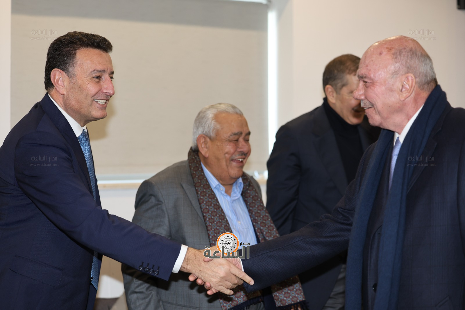 Madar Al-Saa Images 0.8049455221331928