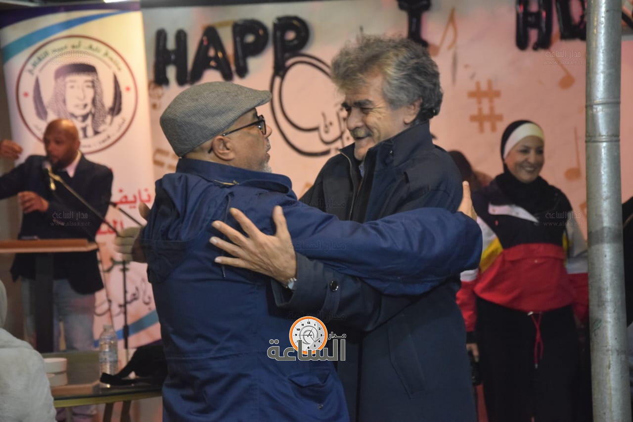 Madar Al-Saa Images 0.9595819585848515