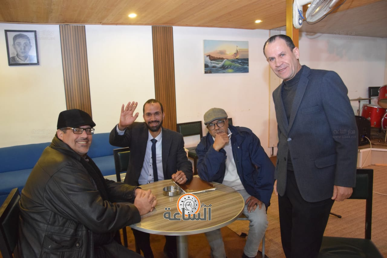 Madar Al-Saa Images 0.2437144469828617