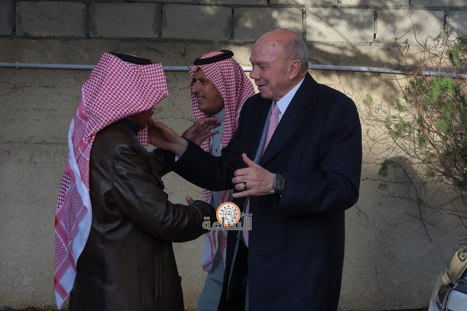 Madar Al-Saa Images 0.5787549059676047