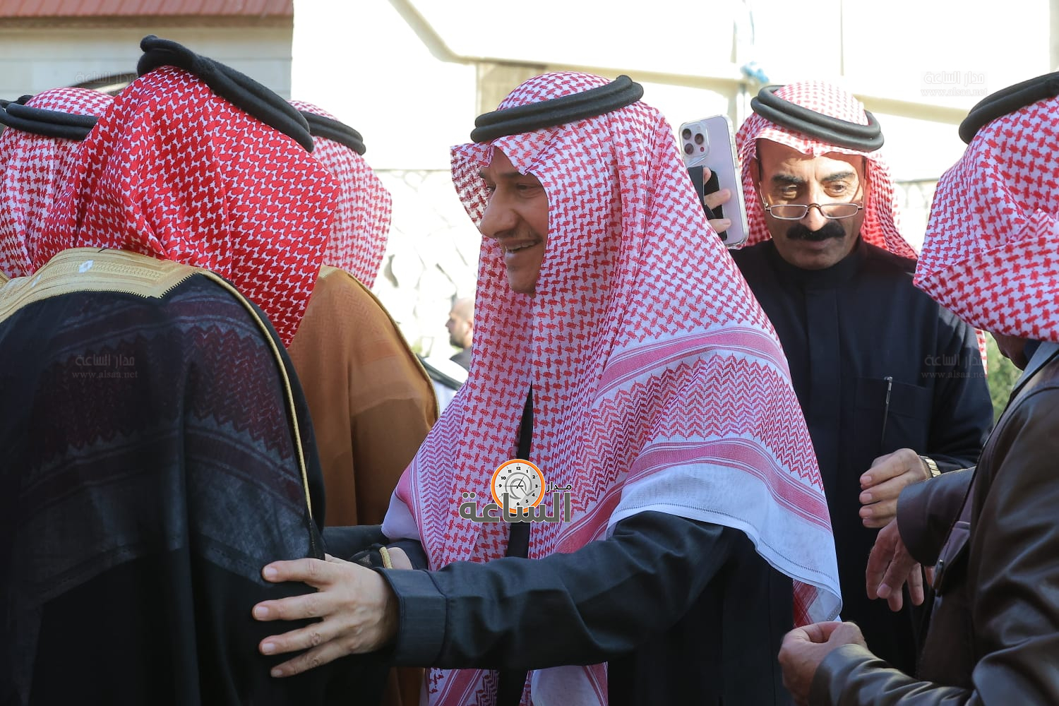 Madar Al-Saa Images 0.7335229213590123