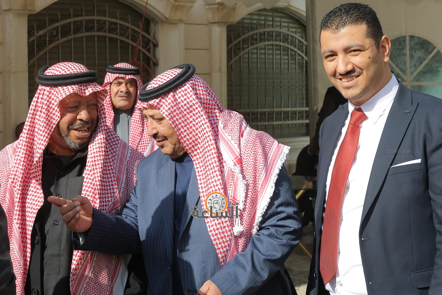 Madar Al-Saa Images 0.9788916445948599