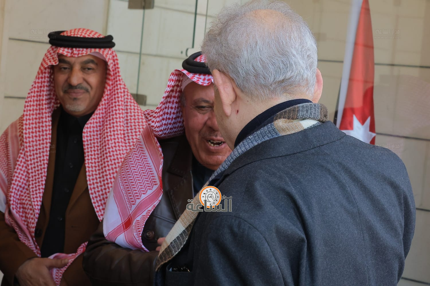 Madar Al-Saa Images 0.708332285551681