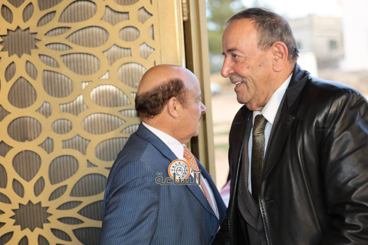 Madar Al-Saa Images 0.18242630489073985