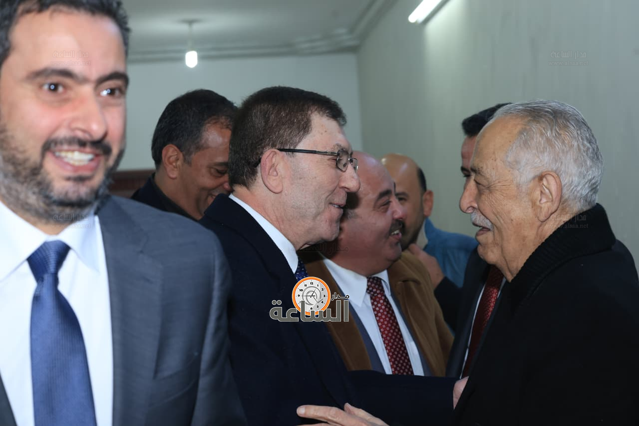 Madar Al-Saa Images 0.9498247864768804